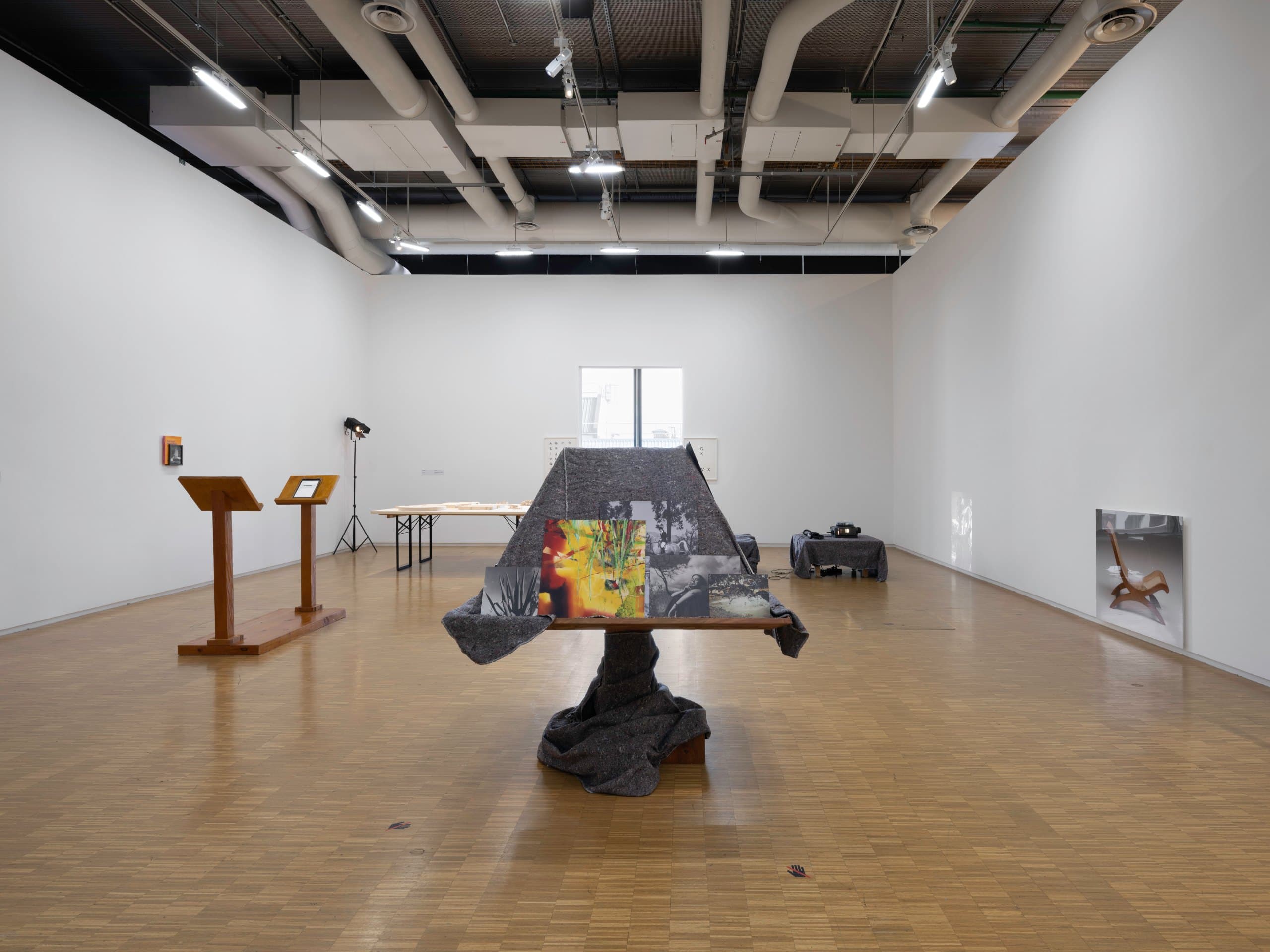 Installation view, Woman with Sombrero "The Barragán Archives," Contemporary collections. Centre Pompidou, Museum, Level 4. Photo : Centre Pompidou, MNAM-CCI/Audrey Laurans